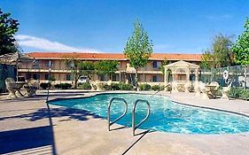 Applegate Inn
